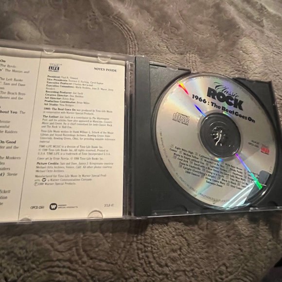1966 The Beat Goes On Classic Rock Time Life Music CD - Picture 3 of 6
